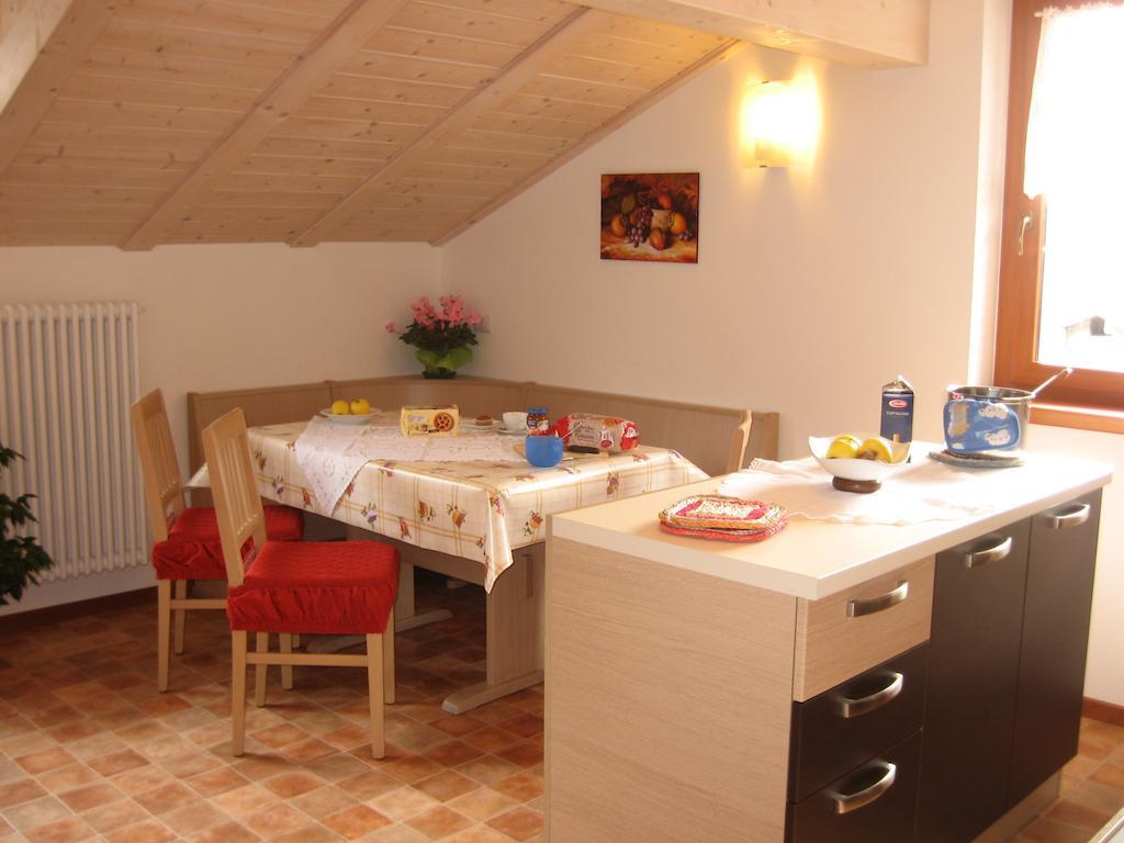 Casa Rondine Apartment Molveno Exterior photo