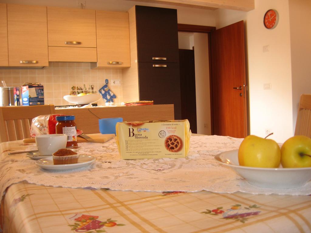 Casa Rondine Apartment Molveno Room photo